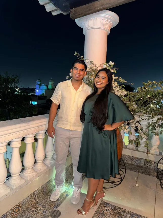 Ellos dos, de noche